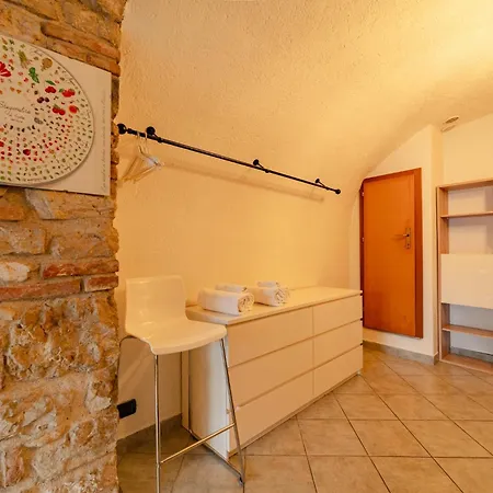 With Private Garden By Gardadoma Appartement *