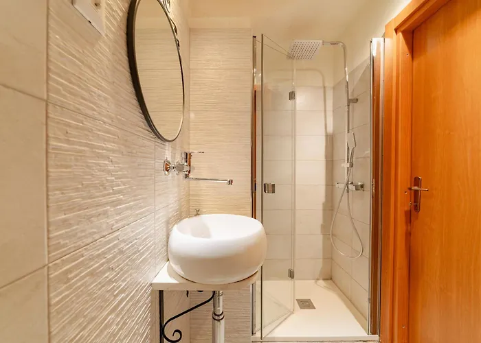 With Private Garden By Gardadoma شقة برنزوني سول جاردا