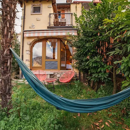 With Private Garden By Gardadoma *