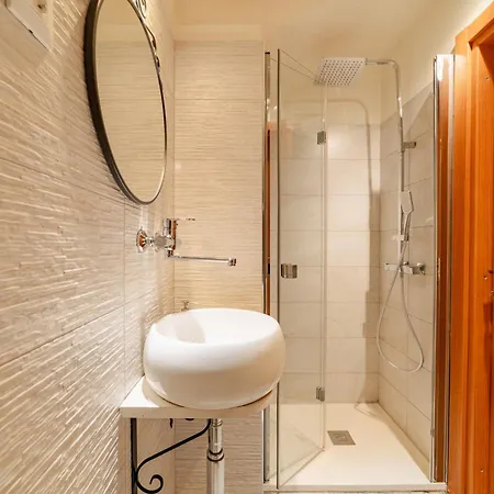 With Private Garden By Gardadoma Apartament Brenzone sul Garda