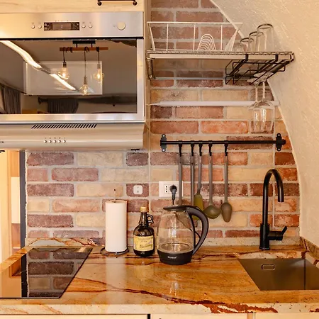 With Private Garden By Gardadoma * Brenzone sul Garda